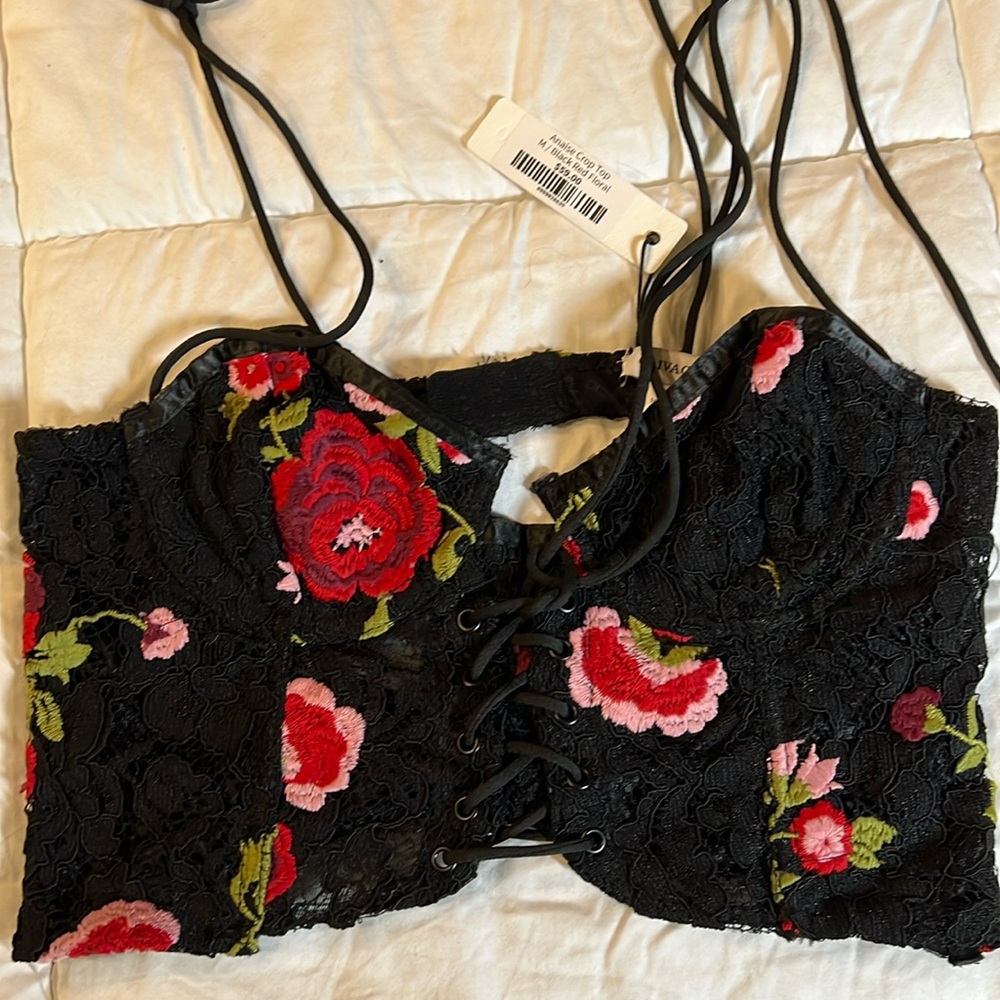 Oliviaceous M crop top